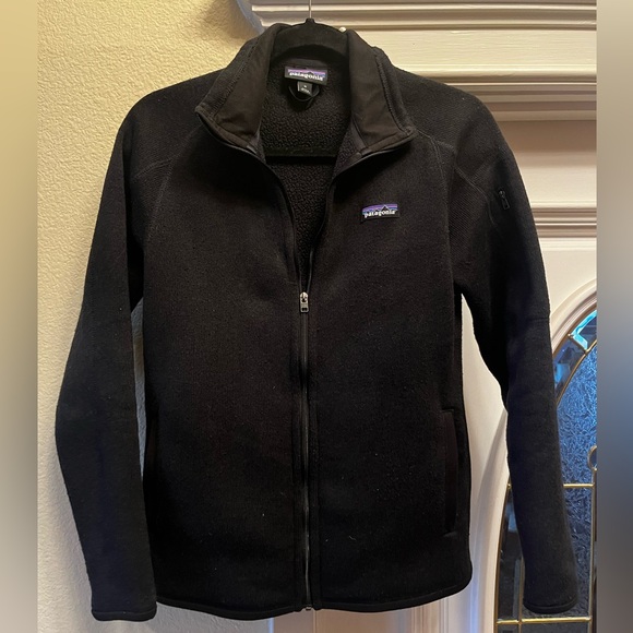 Patagonia Sweaters - Women’s fleece sweater.